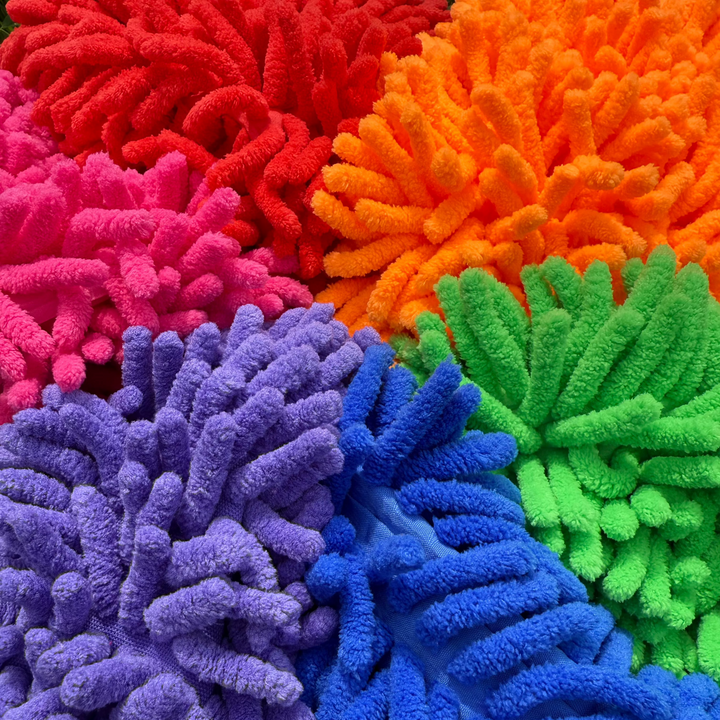 Gant de toilettage en microfibre