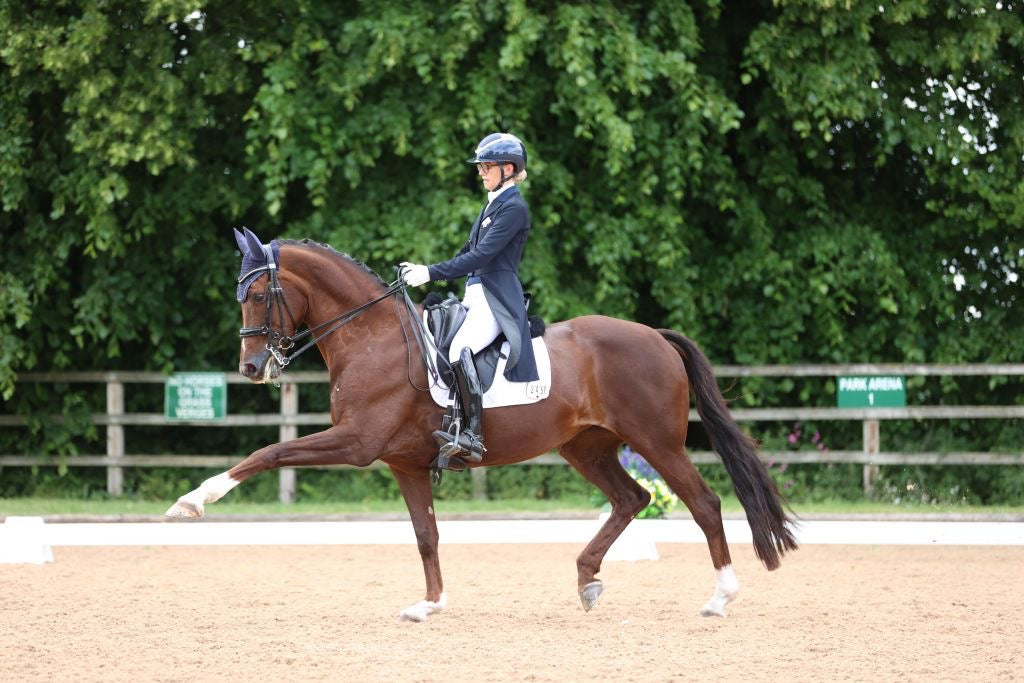 Smart Grooming with Francesca Cawley: Turnout Tips for Dressage💫