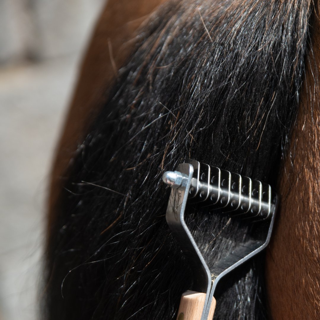 Humane Mane & Tail Rakes for Horses