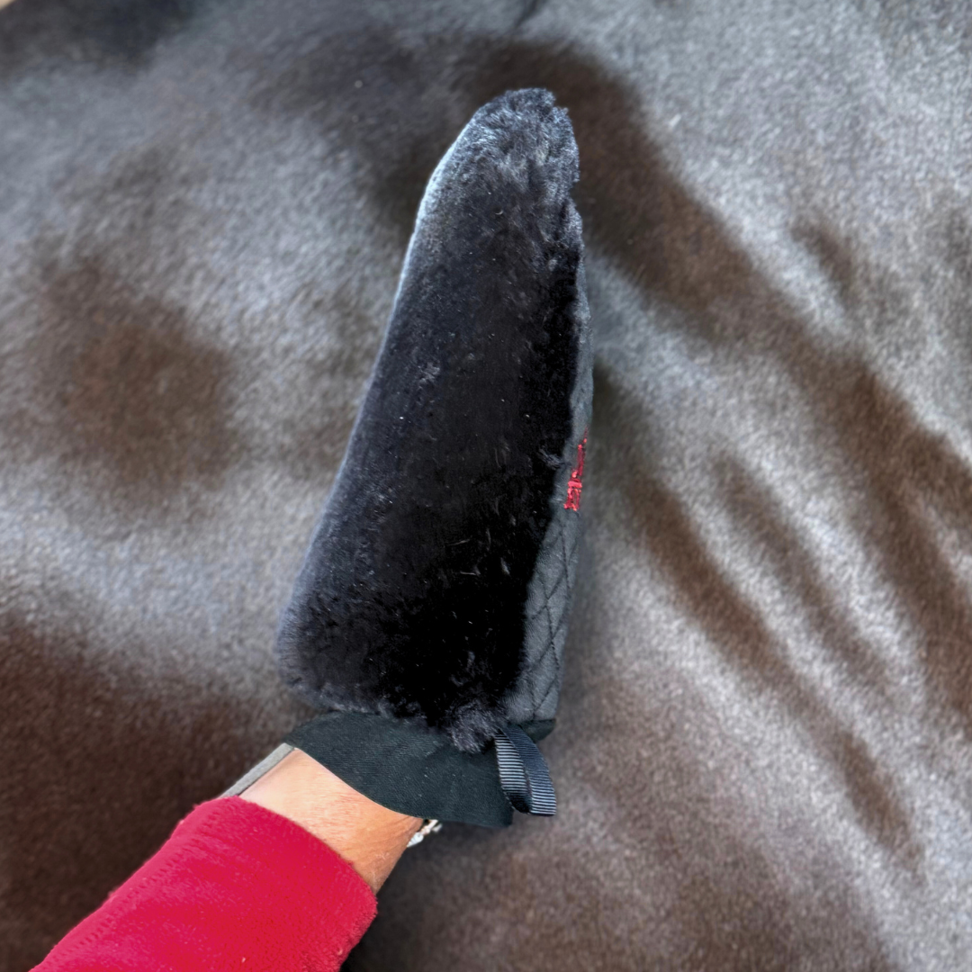 Quilted Grooming Mitt