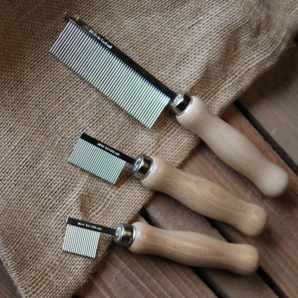 Kit De Marquage Cheval Smart Grooming Deluxe : Spray, Brosse Et Peignes